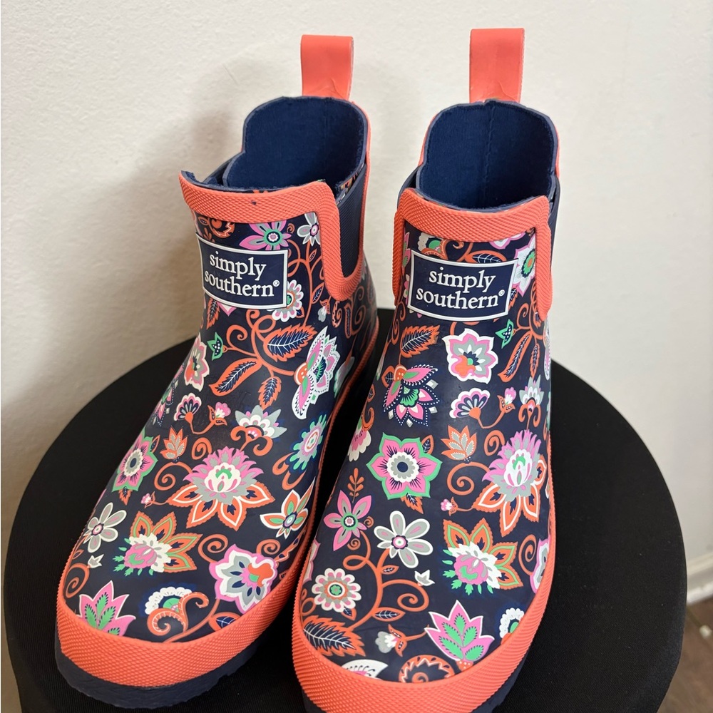 ❌SOLD❌Simply Southern Floral Rain Boots - Navy and Coral